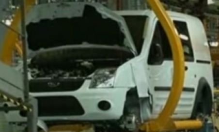 Investiţiile Ford la Craiova stagnează după doi ani de la privatizare. În loc de 1.000 de maşini pe zi, se asamblează 85 (VIDEO)