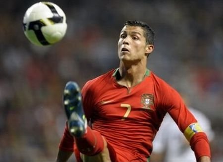 Spania - Portugalia 1-0. Cristiano Ronaldo şi compania, eliminaţi din Africa de Sud