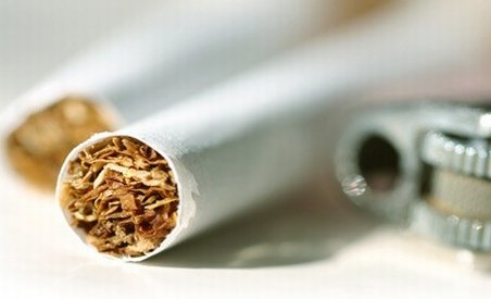 Se scumpesc ţigările: Preţurile vor creşte cu un leu pe pachet, începând de joi