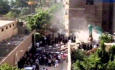 Egipt. Şase oameni sunt daţi dispăruţi după prăbuşirea unei clădiri cu cinci etaje (VIDEO)