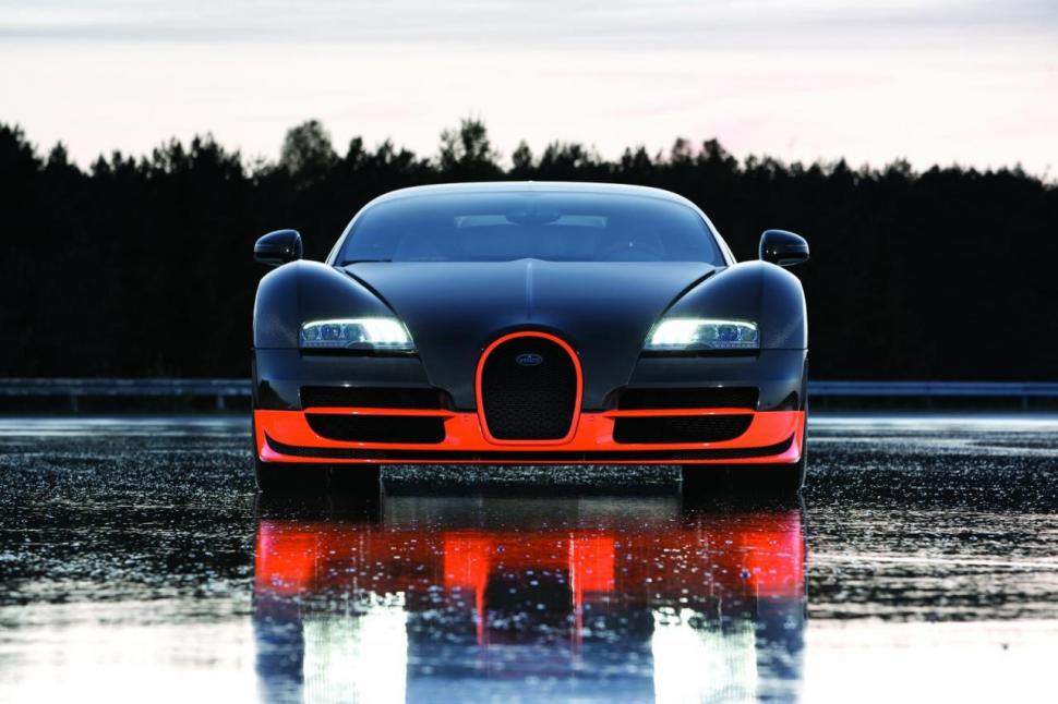 Bugatti anunţă Veyron 16.4 Super Sport. Bolidul cu o putere de 1.200 cai a stabilit un nou record mondial de viteză (FOTO) 80096