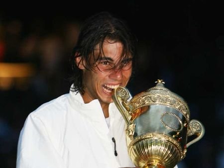 Rafael Nadal câştigă al doilea său titlu la Wimbledon, contra lui Berdych