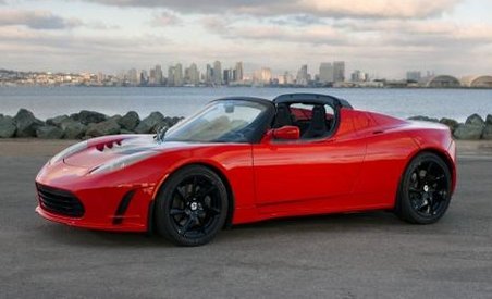 Tesla Roadster 2.5 - versiunea îmbunătăţită a maşinii sport electrice