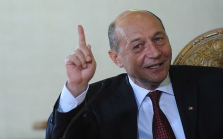 Băsescu: Nu presa e o vulnerabilitate, ci campaniile de presă incorecte (VIDEO)