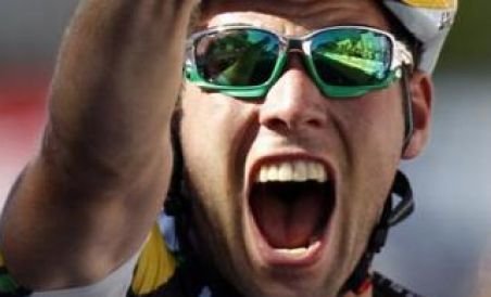 Mark Cavendish revine cu o victorie în etapa a cincea din Turul Franţei