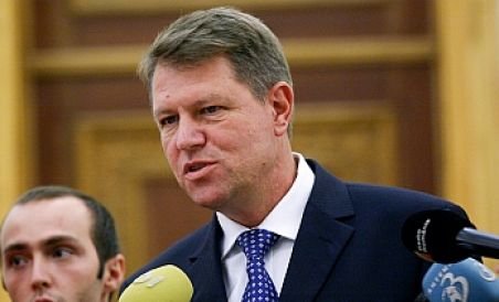 Iohannis: Premierul Emil Boc este "pur şi simplu depăşit de situaţie"