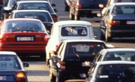Maşinile s-au ieftinit cu 10% pe piaţa românească în 2009