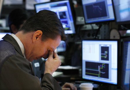 Wall Street creşte pentru a treia zi consecutiv, dar investitorii rămân precauţi