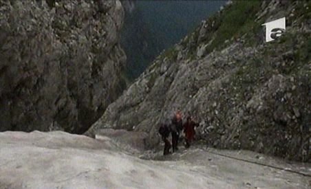 Şerban Pretor, reprezentant CNA, la un pas de moarte în Bucegi după ce a căzut 30 de metri într-o crevasă (VIDEO)