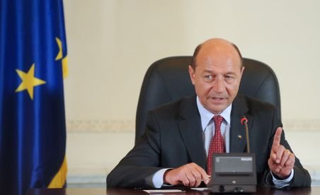 Băsescu, la Guvern: Parlamentul se va reuni în august în sesiune extraordinară (VIDEO)