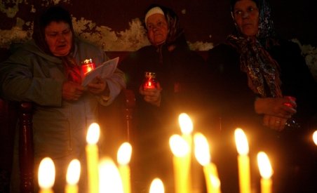 Cât ar câştiga bugetul României lunar dacă s-ar impozita lumânările