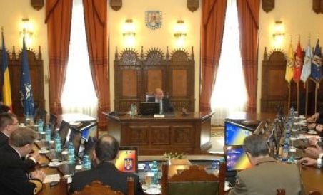 Băsescu discută raportul Comisiei Europene cu ambasadorii statelor UE