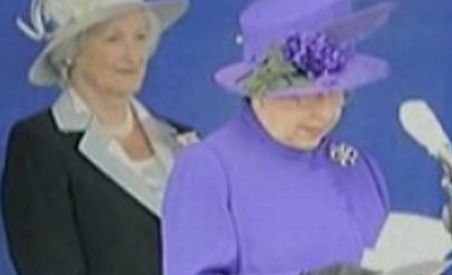 Fotografii inedite cu familia regală britanică, postate pe un site specializat (VIDEO)