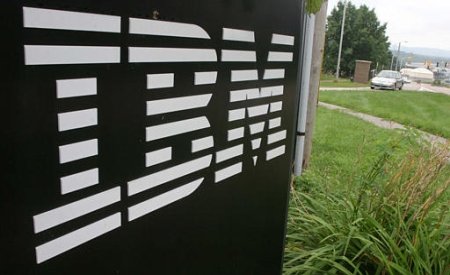 Comisia Europeană a lansat două anchete împotriva IBM, suspectată că a abuzat de poziţia dominantă deţinută pe piaţa serverelor