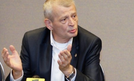 Primarii de sector îl acuză pe Sorin Oprescu de colaborare cu PDL 