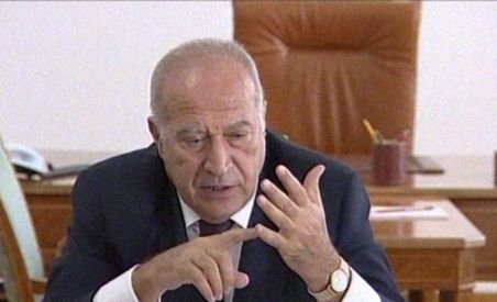 Dan Voiculescu i-a solicitat lui Traian Băsescu să reformuleze cererea de convocare a Parlamentului în sesiune extraordinară