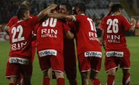Meci spectaculos: Dinamo a bătut Sportul Studenţesc cu 5-3