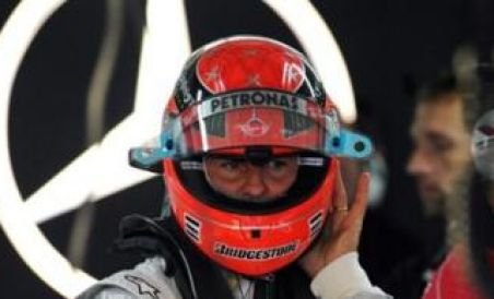 Michael Schumacher, penalizat cu zece locuri pentru o manevră periculoasă