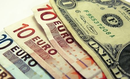 Moneda naţională, uşoară apreciere în raport cu euro. Vezi cursul stabilit de BNR