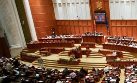 Parlamentul se reuneşte în sesiune extraordinară pe 16 august