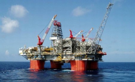Compania British Petroleum va cimenta puţul de extracţie avariat din Golful Mexic 