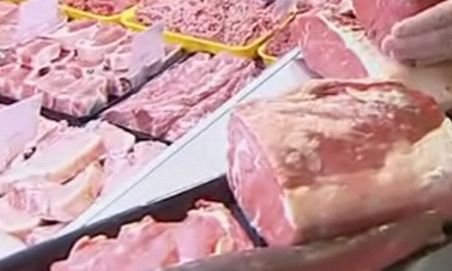 Scandal în Marea Britanie după ce supermarketurile au vândut carne de la vaci clonate (VIDEO)