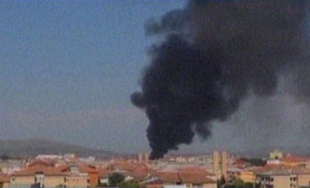 Incendiu la o fabrică dezafectată din Alba Iulia (VIDEO)