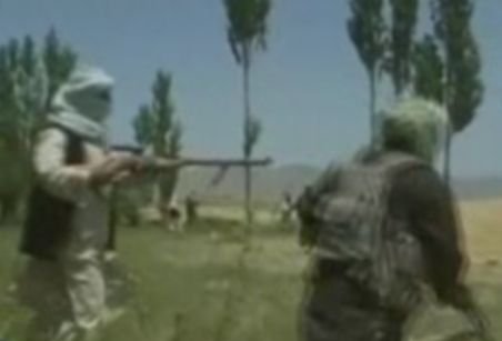 Afganistan. Talibanii au executat opt activişti umanitari pe motiv că erau misionari creştini (VIDEO)