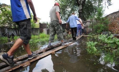 Pagubele provocate de inundaţiile din această vară se ridică la peste 860 milioane euro
