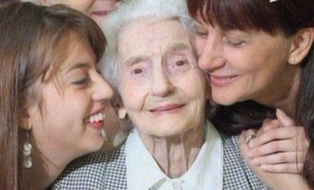 Cel mai bătrîn emigrant din lume este o romîncă în vîrstă de 100 de ani (VIDEO)