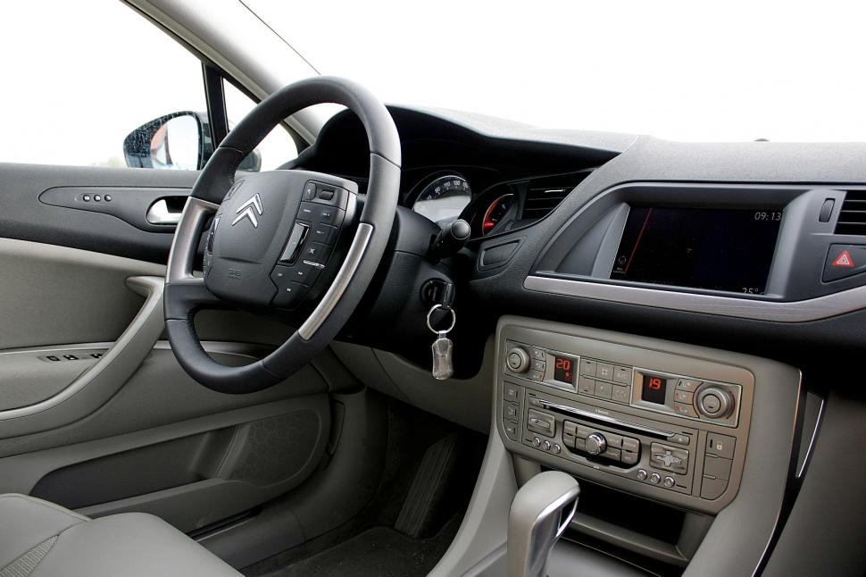 Test drive Antena3.ro. Citroen C5 cu noul V6 HDI, o călătorie  80120