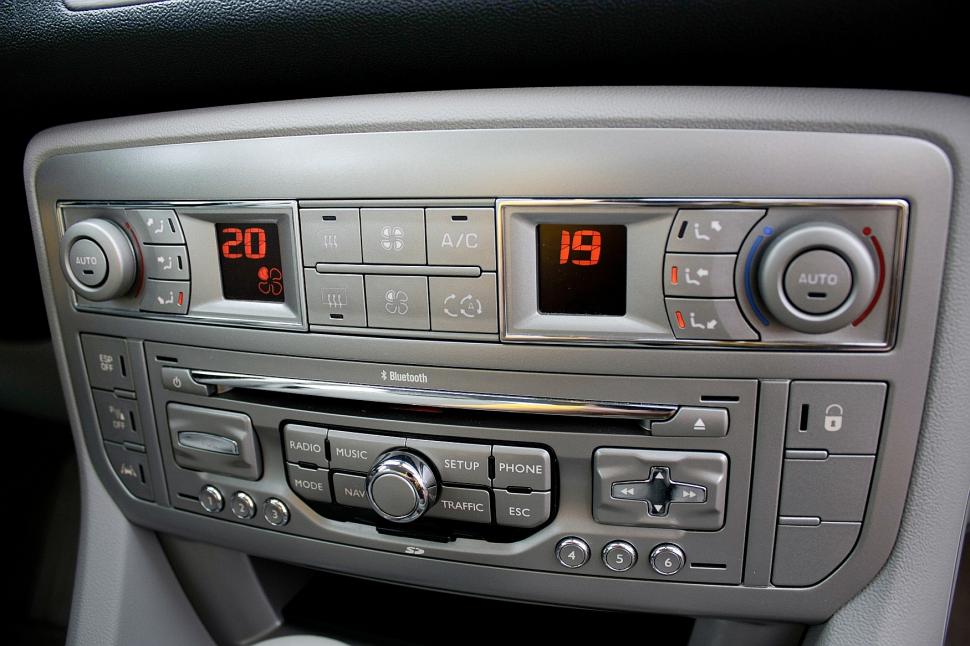 Test drive Antena3.ro. Citroen C5 cu noul V6 HDI, o călătorie  80122