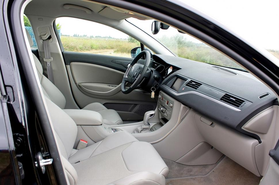 Test drive Antena3.ro. Citroen C5 cu noul V6 HDI, o călătorie  80123