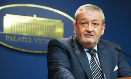 Ministrul Vlădescu, contrazis de angajaţii săi: Majorarea TVA va aduce numai 1,4 miliarde de euro la buget (VIDEO)