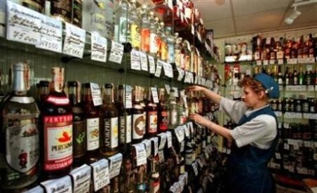Moscova interzice vânzarea băuturilor alcoolice tari după ora 22:00