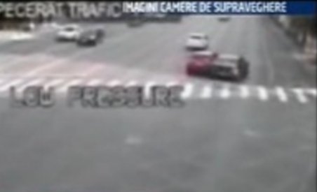 Primele imagini cu accidentul de pe Magheru, surprinse de camerele de supraveghere (VIDEO)