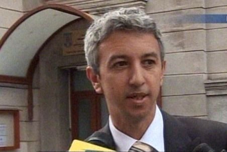 Procurorii i-au prelungit lui Dan Diaconescu interdicţia de a părăsi ţara (VIDEO)