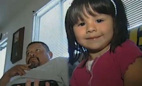 SUA. O fetiţă de trei ani şi-a salvat tatăl de la moarte după ce a alertat pompierii că acesta leşinase
