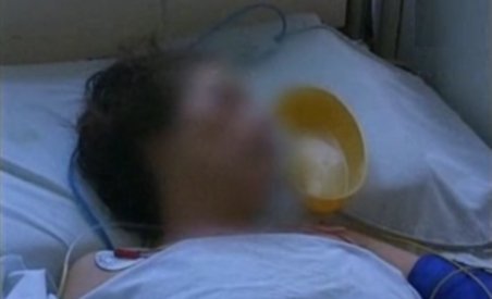 Un gălăţean a făcut infarct după ce a aflat că soţia sa a încercat să se sinucidă cu insecticid (VIDEO)