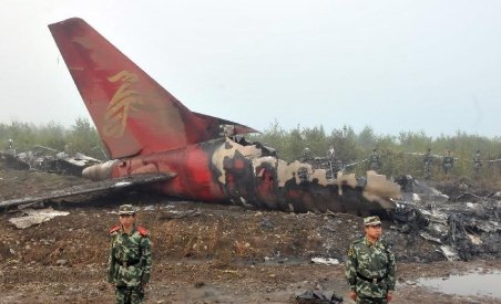 42 de morţi şi 54 de răniţi, în tragedia aviatică din China. Cutia neagră a aeronavei a fost descoperită