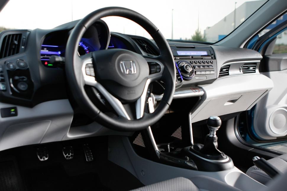 Test drive Antena3.ro. Honda CR-Z, un coupe eco-sportiv exclusivist (FOTO) 80154