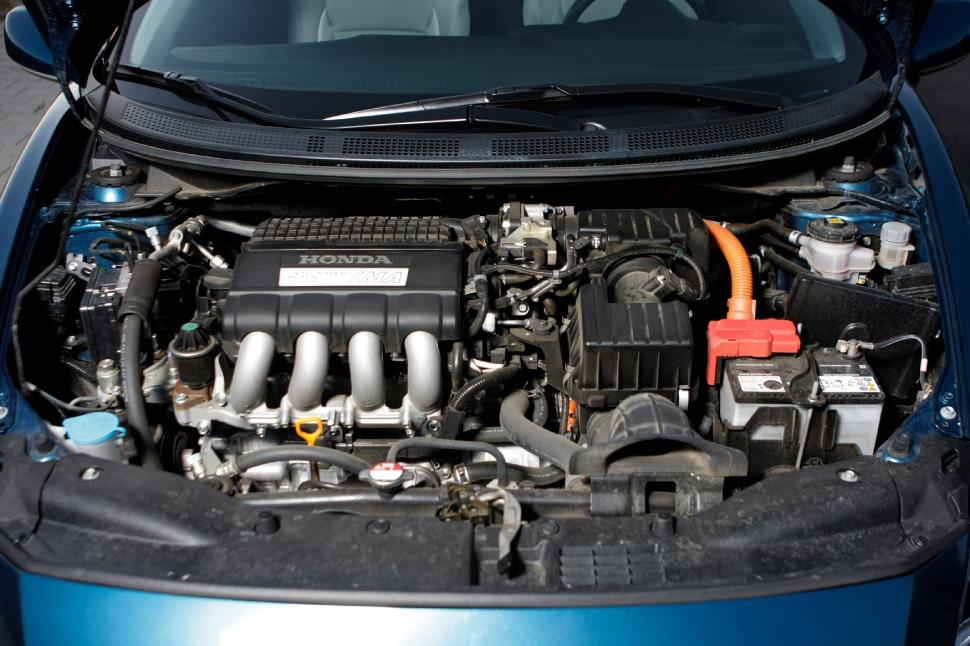 Test drive Antena3.ro. Honda CR-Z, un coupe eco-sportiv exclusivist (FOTO) 80159