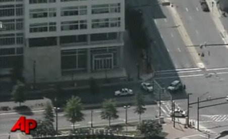 Sediul Discovery Channel din Washington, evacuat. Un bărbat înarmat a luat ostatici (VIDEO)