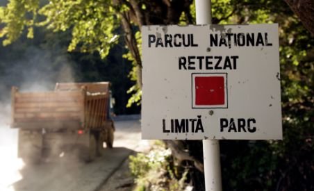 Hoţi la înălţime: Indicatoarele turistice din Retezat şi Parâng au fost furate 