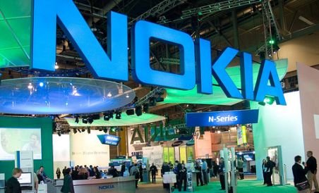 Nokia caută salvarea la Microsoft, prin numirea unui nou director executiv