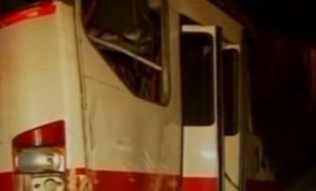 Tragedie în Brazilia: Nouă morţi, după ce un autobuz a fost lovit de un tren de marfă (VIDEO)
