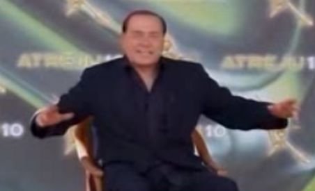 Berlusconi o comite din nou: A spus o glumă cu Hitler la un eveniment oficial (VIDEO)