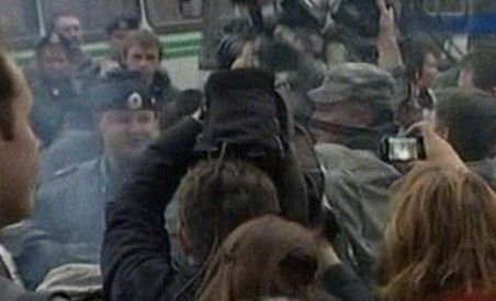 Protest al opoziţiei, înăbuşit în forţă la Moscova. 30 de persoane au fost reţinute 