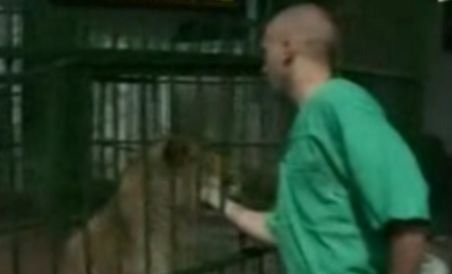 Grădina Zoologică din Braşov a rămas fără veterinar din cauza reducerilor salariale (VIDEO)