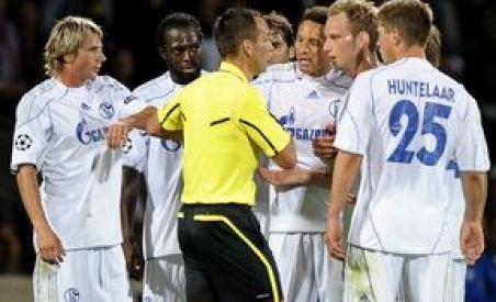 Liga Campionilor, grupa B: Schalke pierde pe mâna lui Howedes la Lyon